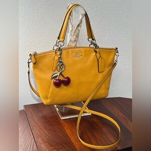 Coach Small Kelsey Satchel Crossbody F36675 Yellow Pebbled Leather EUC